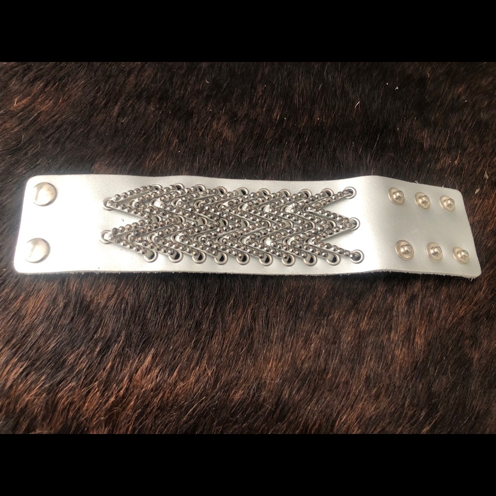Leather bracelet